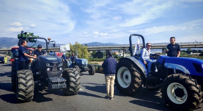 manifestazione agricoltori Cosenza